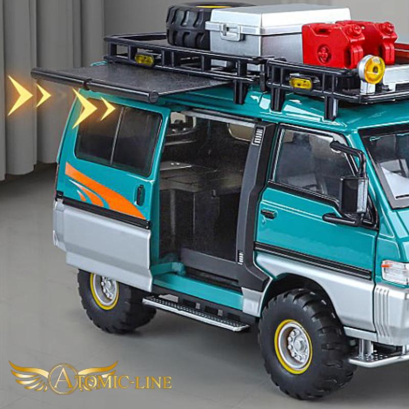 三菱（MITSUBISHI） DELICA デリカ 1/24 ミニカー 全2色 ライト点灯