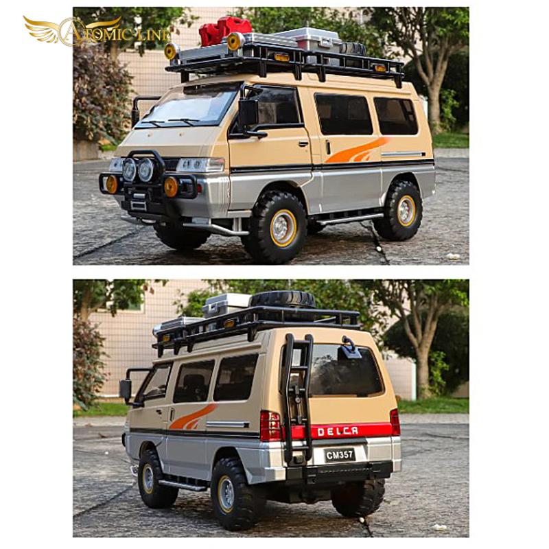 三菱（MITSUBISHI） DELICA デリカ 1/24 ミニカー 全2色 ライト点灯