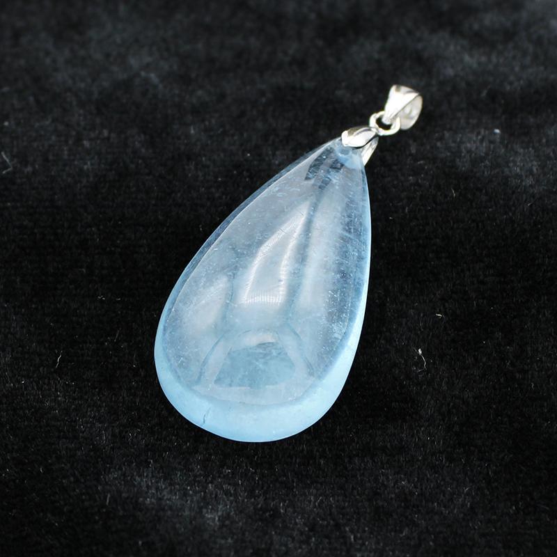 アクアマリン ドロップ型ペンダントトップ ブラジル産 縦約34mm