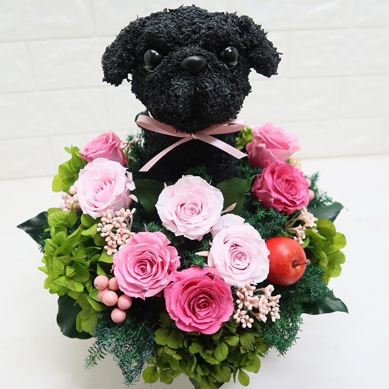 プリザーブドフラワーアレンジ犬 黒パグ Cute 結婚祝い 誕生日 ギフト プレゼント 開店祝い 動物病院開院祝い ペットのお悔やみ