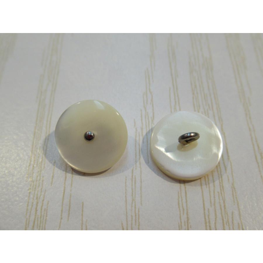 手芸 和洋裁用釦 天然貝ボタン 丸カン足 高瀬貝 真鍮製ボタン 11 5mm7個 13mm7個 15mm6個入り Bsmw4000 01 アトリエカワ 通販 Yahoo ショッピング