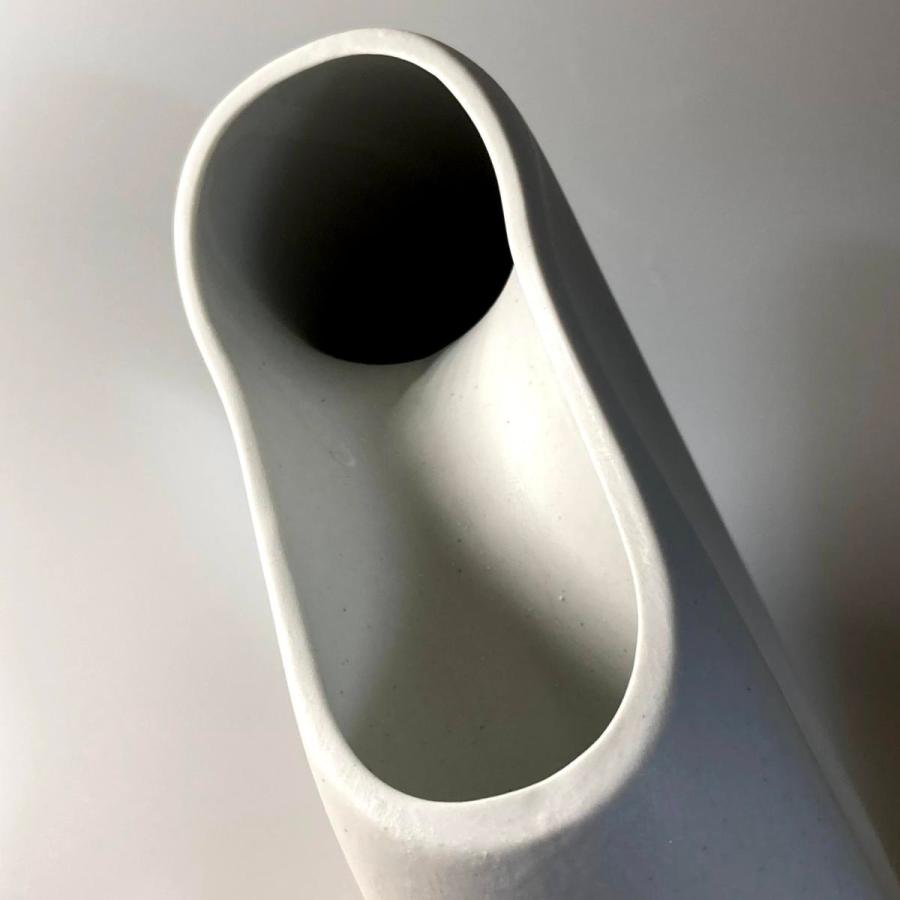 オフホワイト Or カフェモカ おしゃれなドーナツ型花瓶 北欧雑貨 一輪挿し インテリア ハンギング Atr 001 Atr本舗 通販 Yahoo ショッピング