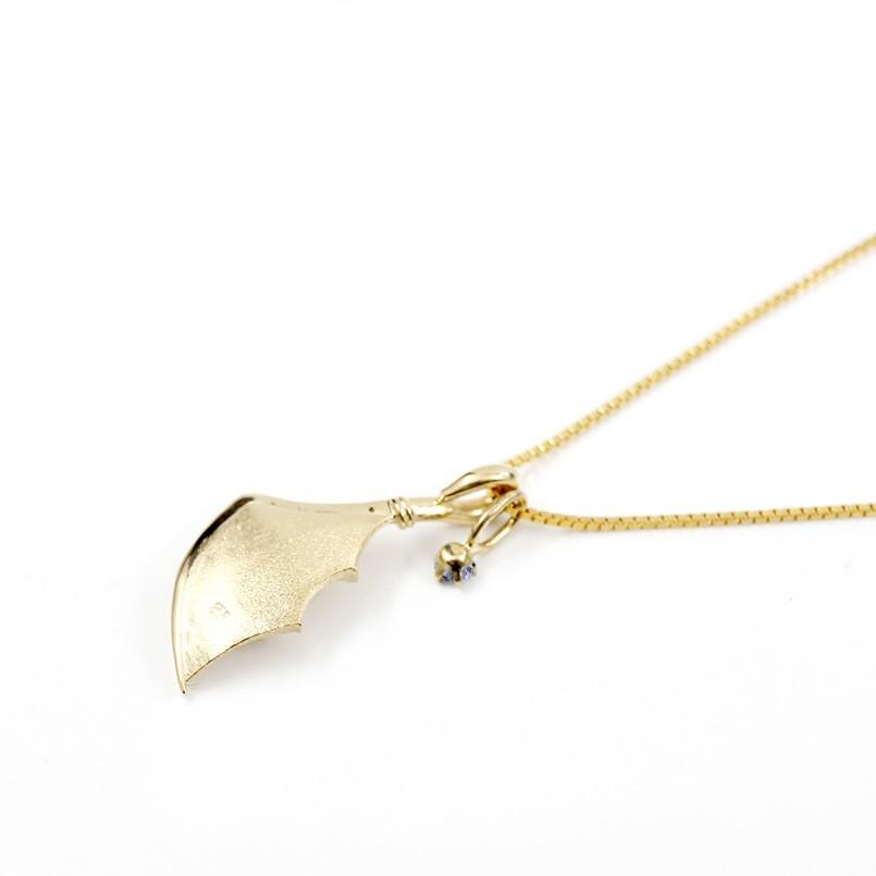 充実の品 イエローゴールドk18 アイオライト メンズ トップ 18金ネックレス 幸福の象徴コウモリモチーフネックレス メンズジュエリー コウモリ 人気 クリスマス つや消し ホーニング加工 蝙蝠 翼 羽 トレジャーハンター 羽根 メンズアクセサリー