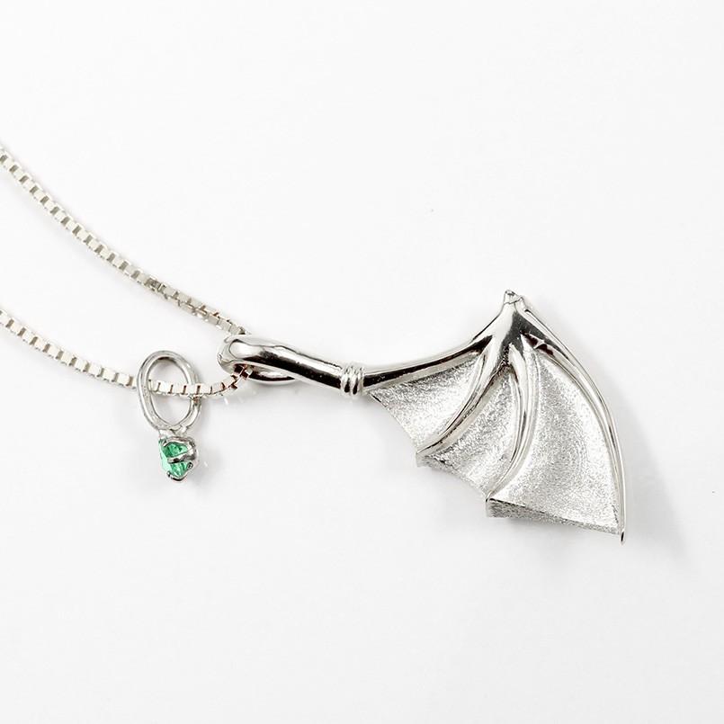 格安人気 プラチナネックレス メンズ エメラルド コウモリ 羽根 ペンダント Pt900 トレジャーハンター 男性用 羽 翼 蝙蝠 ホーニング加工 つや消し 緑の宝石 気質アップ Lespakigali Com