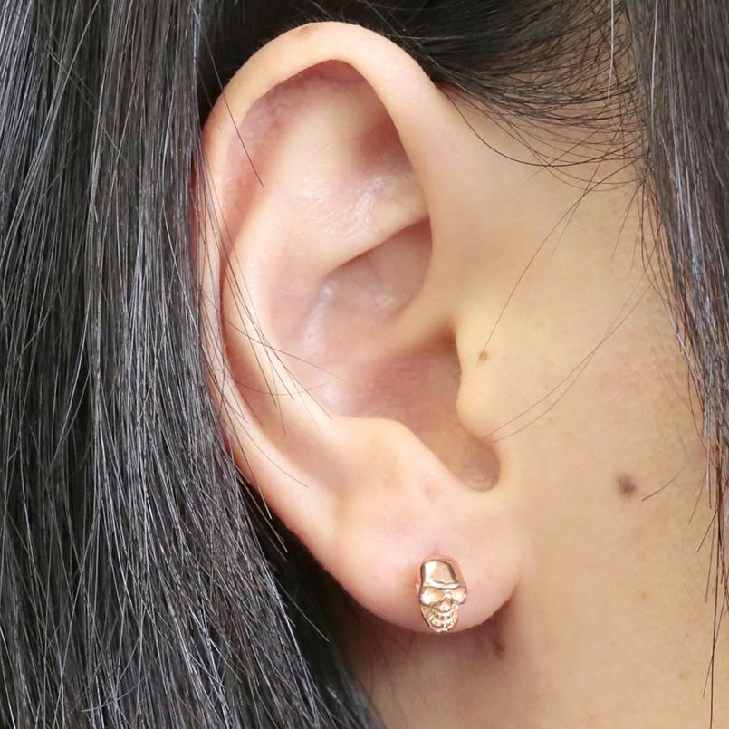 ピアス メンズ 片耳 ピンクゴールドk18 18k ドクロ スカル スタッドピアス ファーストピアス 18金 地金 シンプル 髑髏 男性用 送料無料 人気 セール saleの画像