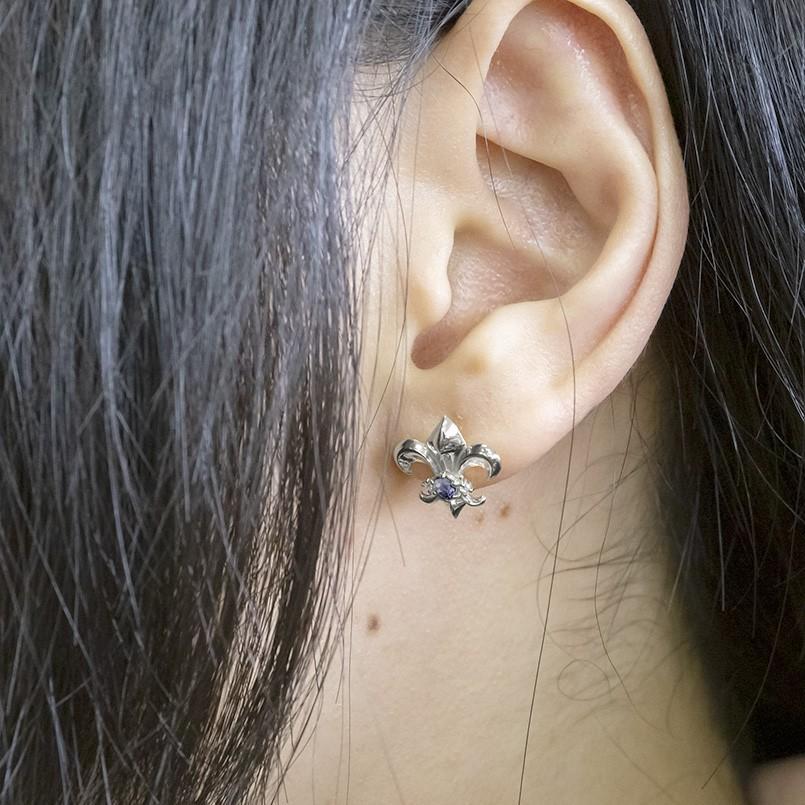 送料込 メンズ 片耳ピアス ホワイトゴールドk18 ユリの紋章 アイオライト ダイヤモンド スタッドピアス 18金 フルール ド リス 男性用 aiwum ジュエリー工房アトラス 通販 Yahoo ショッピング 即日出荷 Kslcity Com My