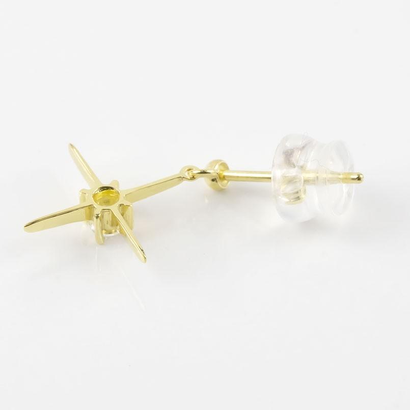 18金 ピアス クロス 片耳 ダイヤモンド 一粒 ゴールド シンプル イエローゴールドk18 18k 女性 十字架 華奢 ダイヤ スタッドピアス 送料無料 セール saleの画像
