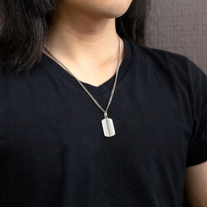 シルバー ネックレス メンズ トップ 喜平 ダイヤモンド 蛇腹 ペンダントトップ sv925 蛇 スネーク 鱗 タグペンダント キヘイ 男性 送料無料 セール saleの画像