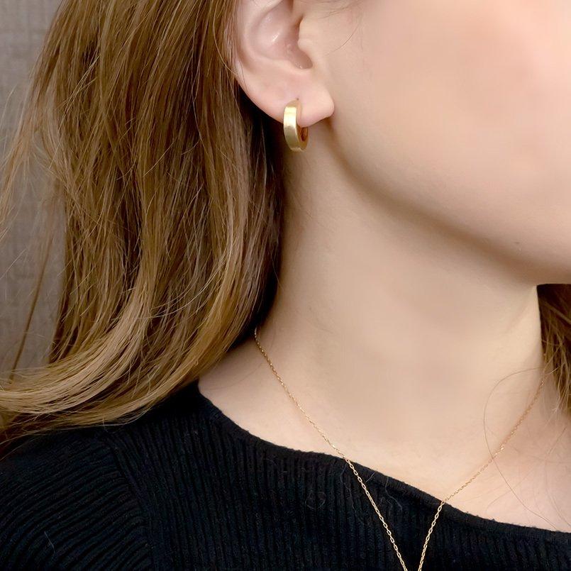 最高の ジュエリー工房アトラス18金 ピアス フープ メンズ 軽量 中空