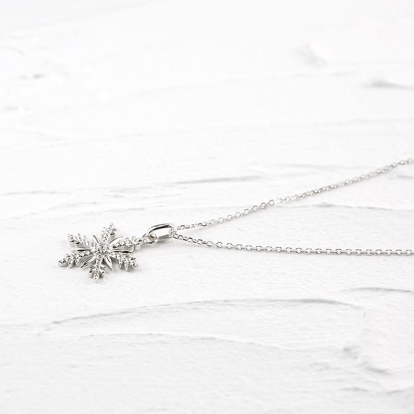 プラチナ ネックレス トップ ダイヤモンド 雪の結晶 レディース pt900 ペンダント チェーン 女性 スノーモチーフ 送料無料 セール saleの画像