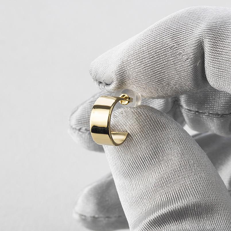 18金 ピアス 小さい 18k メンズ 片耳 フープ 平角 幅広 ゴールド 小さめ 小ぶり 普段使い イエローゴールドk18 シンプル あすつく 送料無料 セール saleの画像