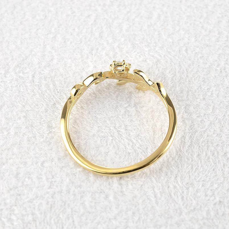 18金 リング ダイヤモンド 一粒 レディース オリーブ 細め 華奢 ゴールド 18k 0.05ctup VS 婚約指輪 ソーティングカード付の画像