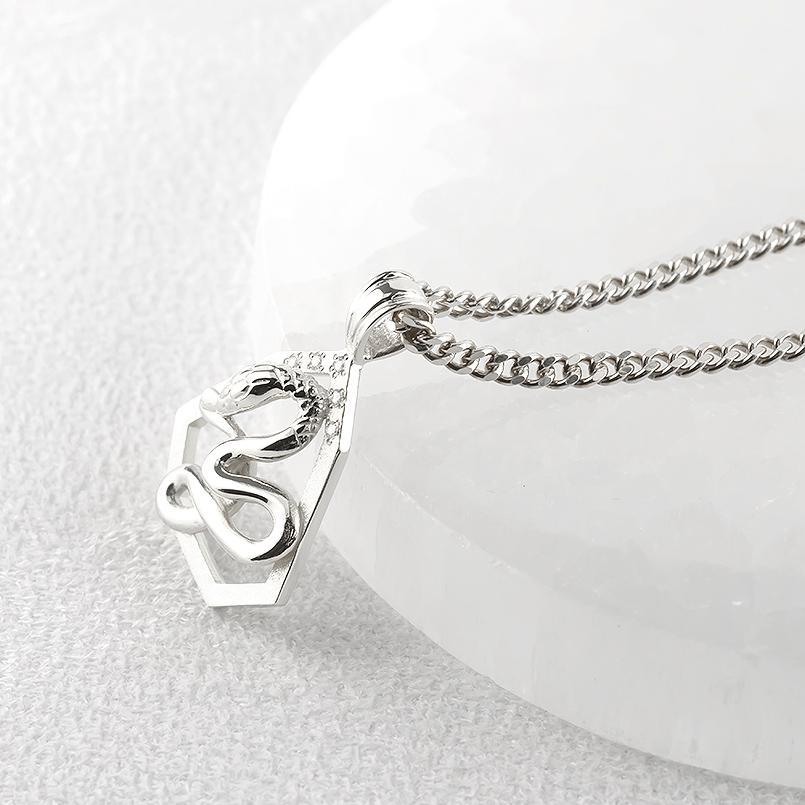 プラチナ ネックレス 蛇 ダイヤモンド 0.05ct メンズ ペンダントトップ 大ぶり お守り pt900 へび ヘビ スネーク 巳年 喜平 七角形の画像
