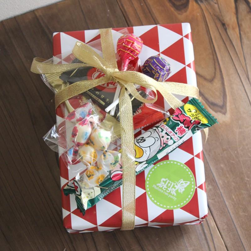 赤 トライアングル 10枚 ラッピングペーパー B2サイズ クリスマス バレンタイン レッド 三角 包装紙 包み紙 モノトーン Red Atsumeru 通販 Yahoo ショッピング