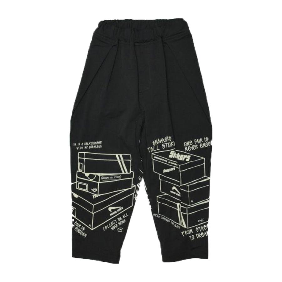 ニードルワーク （NEEDL WORK） OFFICIAL TEAM ストレッチポプリンスニーカーイラストワイドパンツ | OFFICIAL TEAM | 01