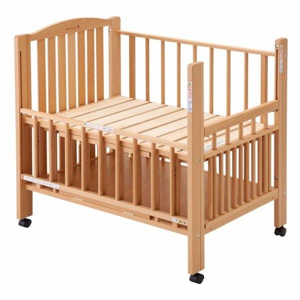 ベビーベッドミキハウス白パステル