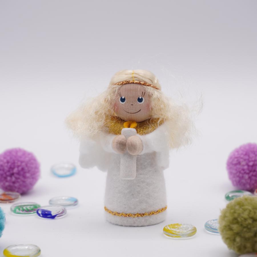 682 エストニア/ハンドメイドフィギュア 天使 蝋燭持ち : attic - 通販