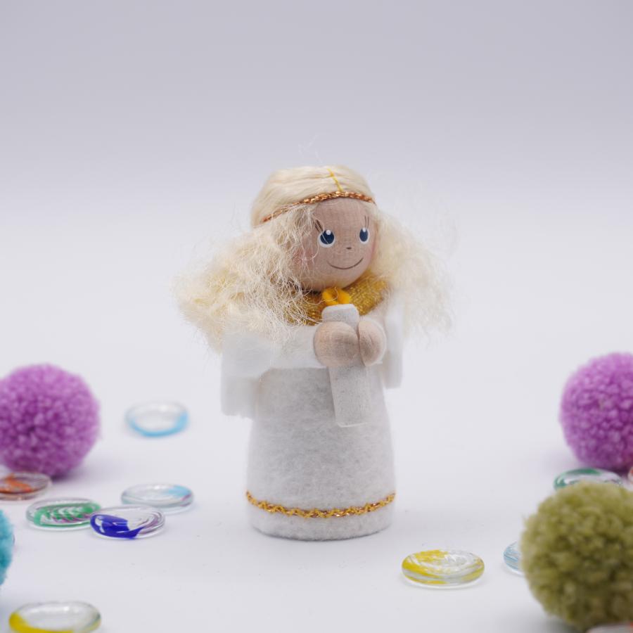 682 エストニア/ハンドメイドフィギュア 天使 蝋燭持ち : attic - 通販