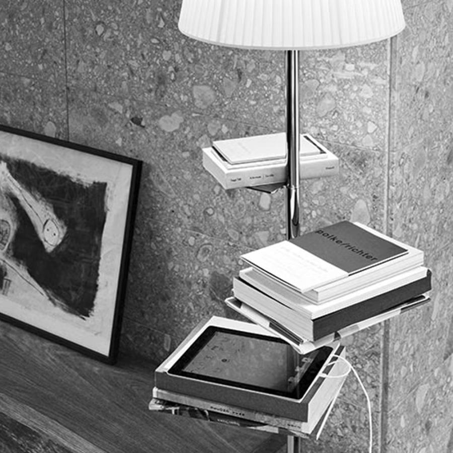 FLOS フロス BIBLIOTHEQUE NATIONALE ビブリオテーク ナショナル フロアランプ カラー：2色 デザイン：フィリップ・スタルクの画像