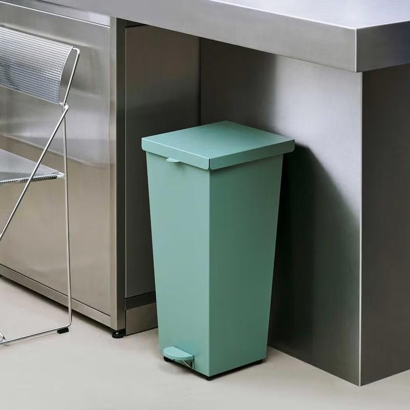HAY ヘイ Loop Bin ループ ビン ダストボックス ゴミ箱 ペダル式 サイズ：26L カラー：2色 デザイン：レイフ・ヨルゲンセンの画像