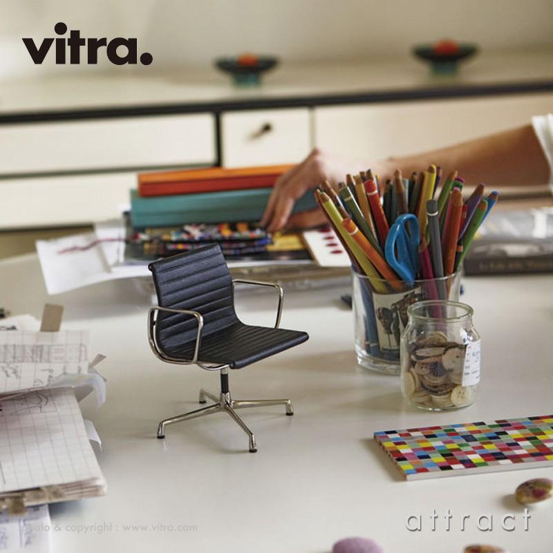 vitra.（ヴィトラ） Vitra ミニチュアコレクション LCW ラウンジチェア