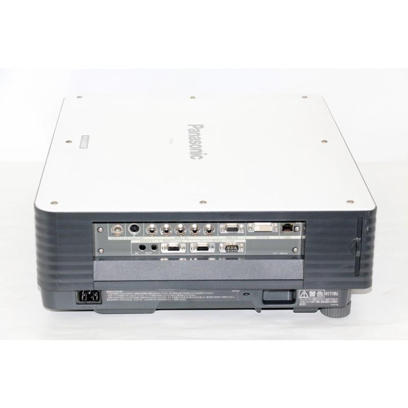 ☆美品 PT-D5700 Panasonic プロジェクター 【公式通販】