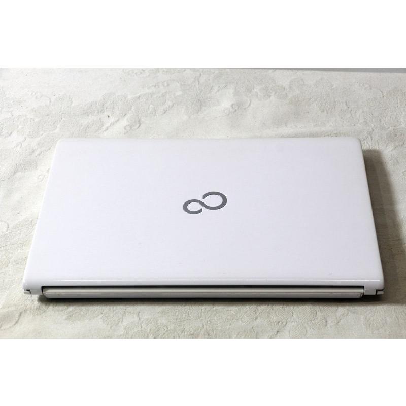 FMV ノートパソコン 富士通 LIFEBOOK WS1/B1 FMVWB1S17 Core i7