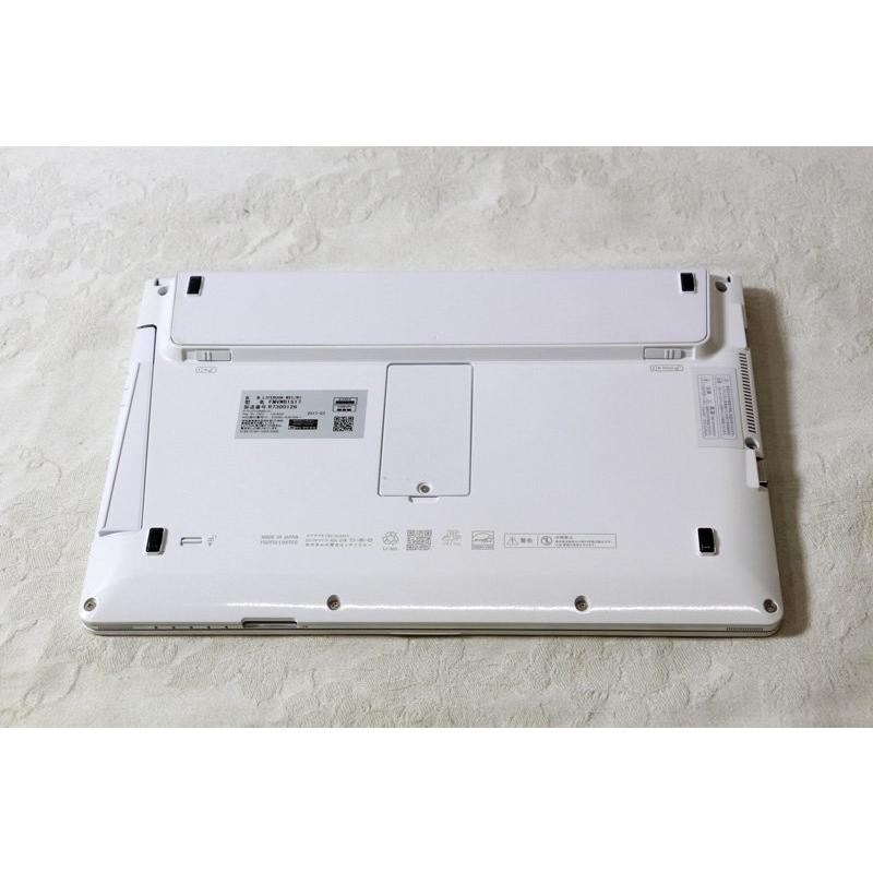 FMV ノートパソコン 富士通 LIFEBOOK WS1/B1 FMVWB1S17 Core i7 7500U
