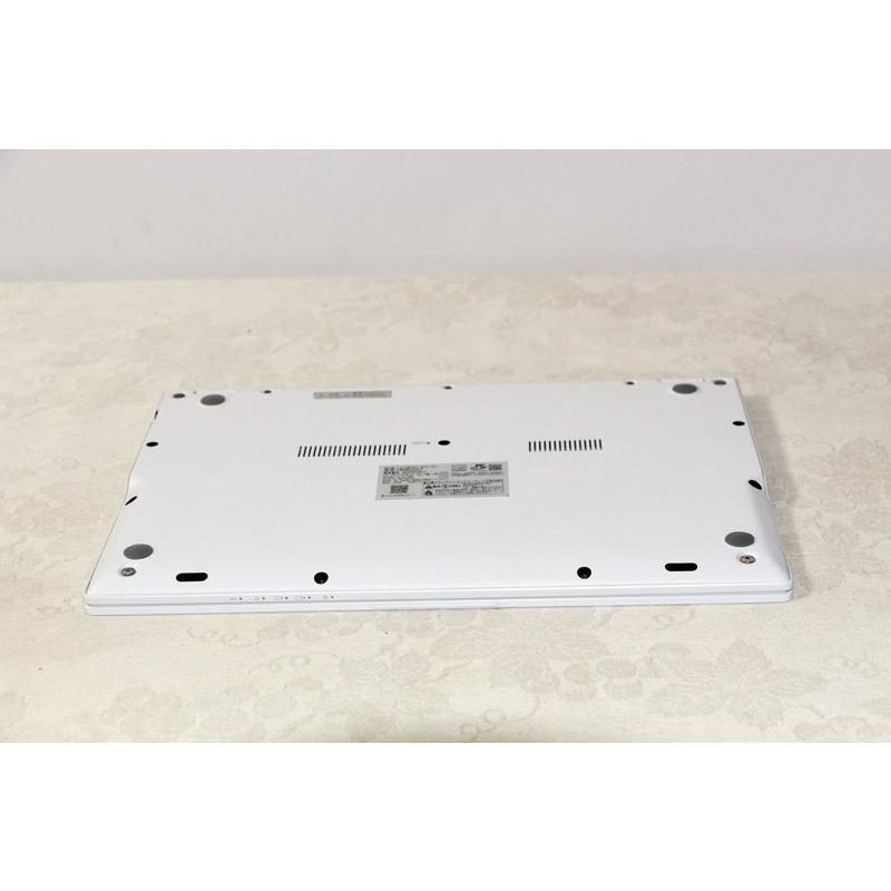 FMV ノートパソコン 富士通 LIFEBOOK WU2/D2 FMVWD2U27 Core i7 8565U