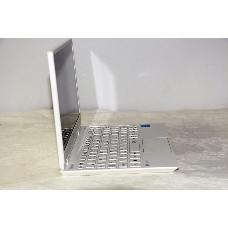 NEC ノートパソコン NEC PC-GN15B89AA Pentium Gold 4410Y 1.5GHz 4GB
