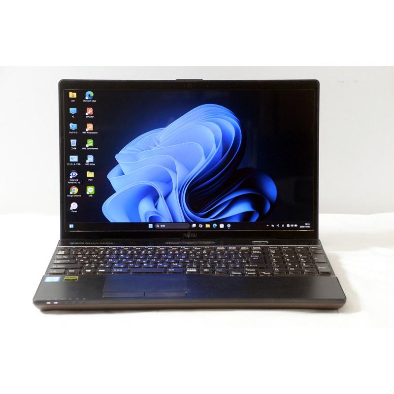 FMV ノートパソコン 富士通 LIFEBOOKAH53/D1 FMVA53D1B Core i7 8565U