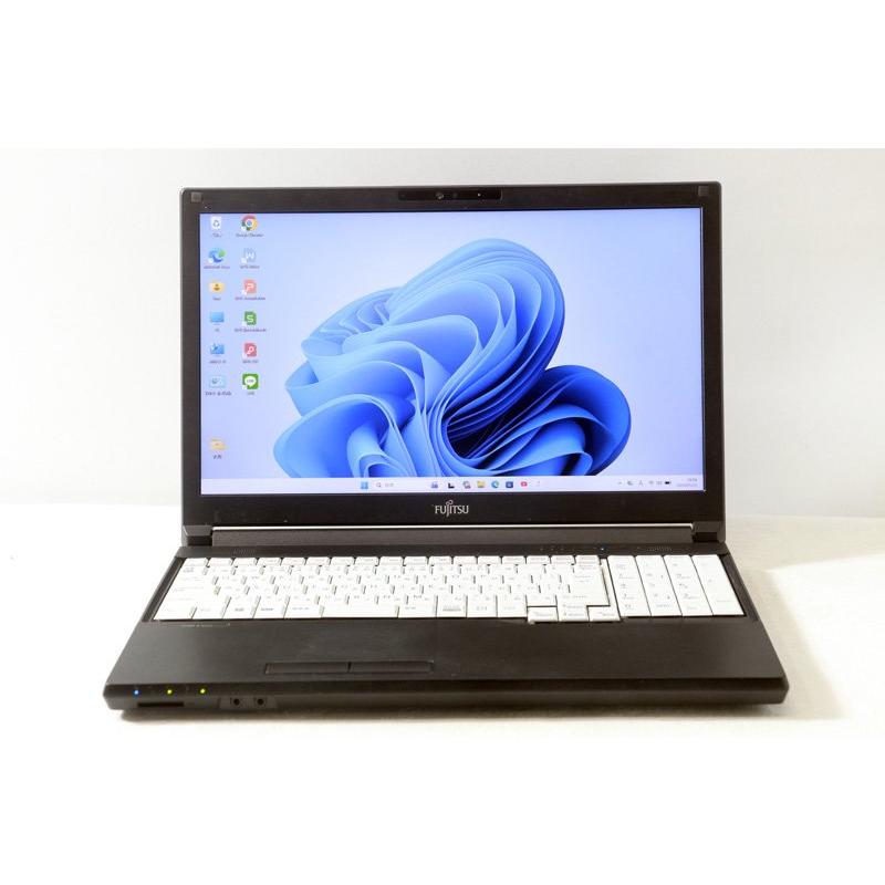 富士通（FUJITSU） ノートパソコン FUTRO A5511M Celeron 6305 1.8GHz
