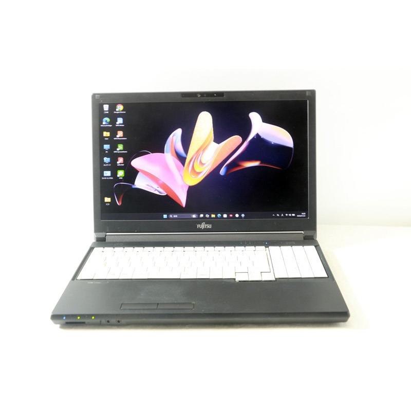 富士通（FUJITSU） ノートパソコン FUTRO A5511M Celeron 6305 1.8GHz