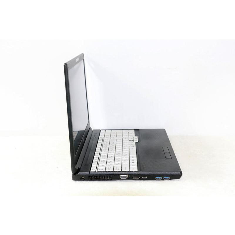 富士通（FUJITSU） ノートパソコン FUTRO A5511M Celeron 6305 1.8GHz