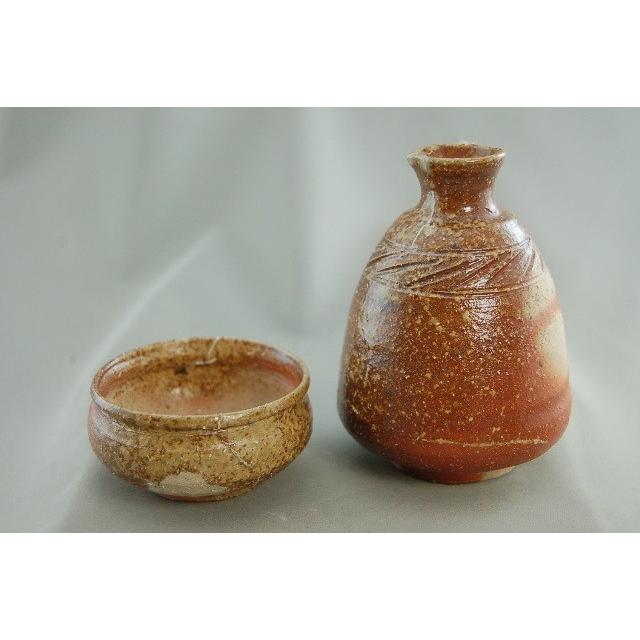 bgu-98 焼締 徳利＋ぐいのみ 文部大臣奨励賞受賞作家 荒川明作 木箱付き