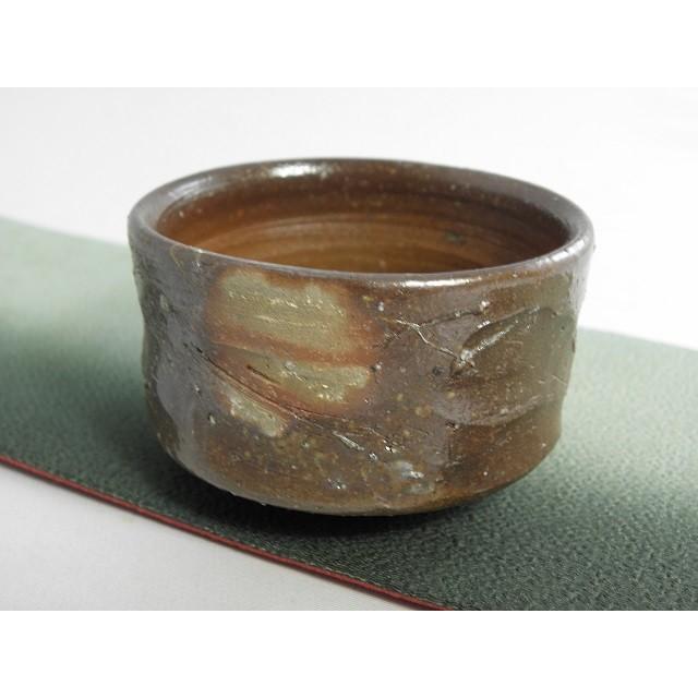 hgu-17  焼締ぐいのみ おちょこ 文部大臣奨励賞受賞作家 荒川明作の画像