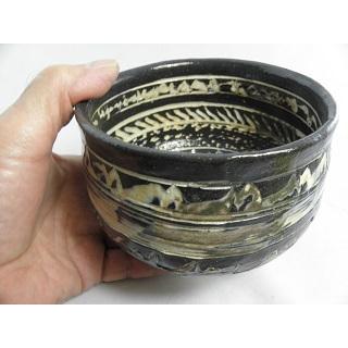 ich-10 積層泥彩 黒茶碗 文部大臣奨励賞受賞作家 荒川 明作 木箱付きの画像