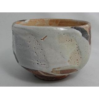 jch-6  焼締志野　 抹茶茶碗  文部大臣奨励賞受賞作家　荒川明作 木箱付き_2