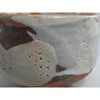 jch-6  焼締志野　 抹茶茶碗  文部大臣奨励賞受賞作家　荒川明作 木箱付き_5