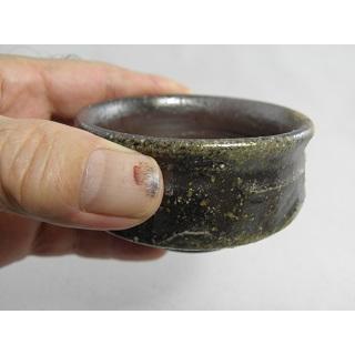 jgu-30  焼締ぐいのみ おちょこ  薪窯焼成 文部大臣奨励賞受賞作家 荒川明作の画像
