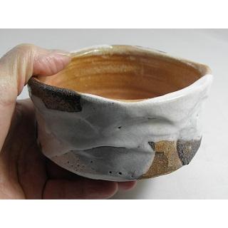lch-2  志野 抹茶茶碗  文部大臣奨励賞受賞作家 荒川明作 木箱付きの画像