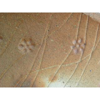 mkoha-2 焼締 花文様小鉢2ケセット 文部大臣奨励賞受賞作家 荒川 明作  桐箱付きの画像