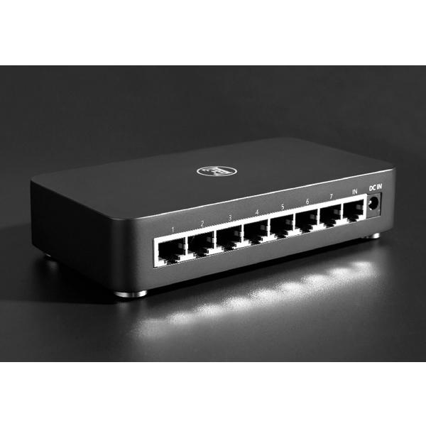 English Electric　EE-8SWITCH　100/1000Base-T対応オーディオ専用HUB　CHORD COMPANY |  | 01