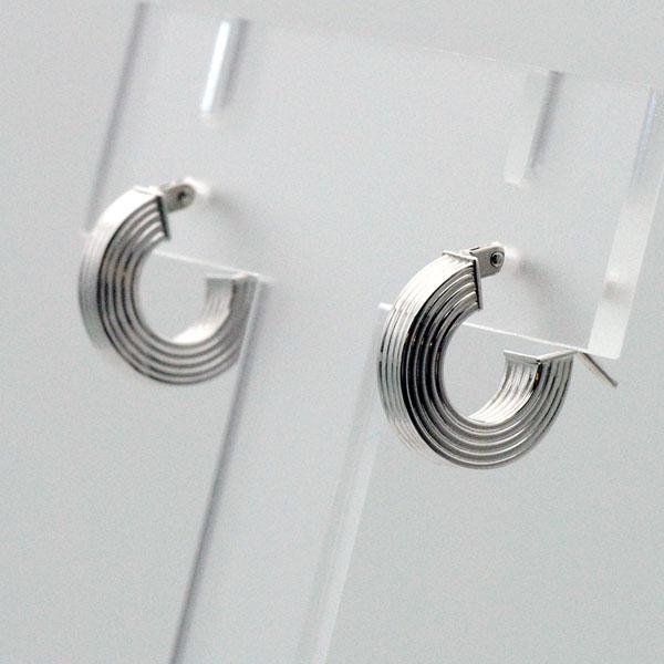 ウノアエレ　K18ホワイトゴールド　スクエアフープピアス UNOAERRE K18ホワイトゴールドデザインフープピアス 29424