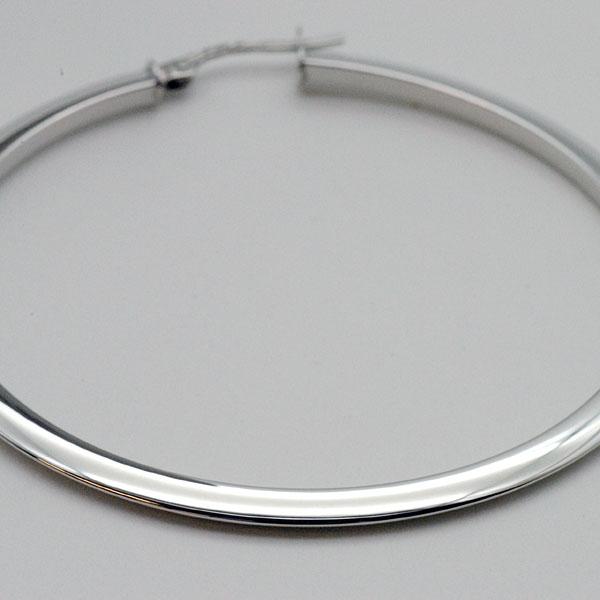 UNOAERRE（ウノアエレ） UNOAERRE K18ホワイトゴールド フープピアス