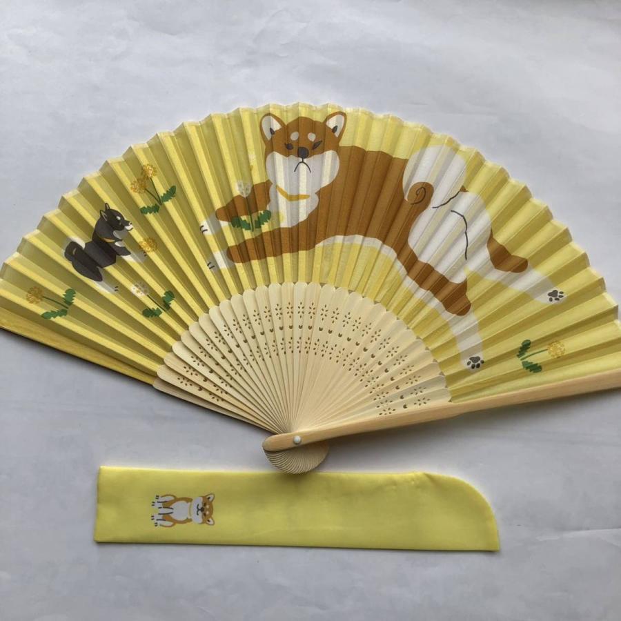 扇子 犬 イヌ シルク 絹 扇子袋付き イエロー系 : アップ