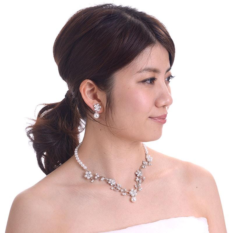 aurora フラワーネックレス 日本製 スワロフスキー使用 花嫁 