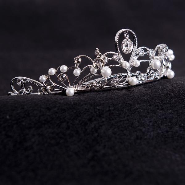 aurora ティアラ 日本製 スワロフスキー使用 499 花嫁 ウェディング