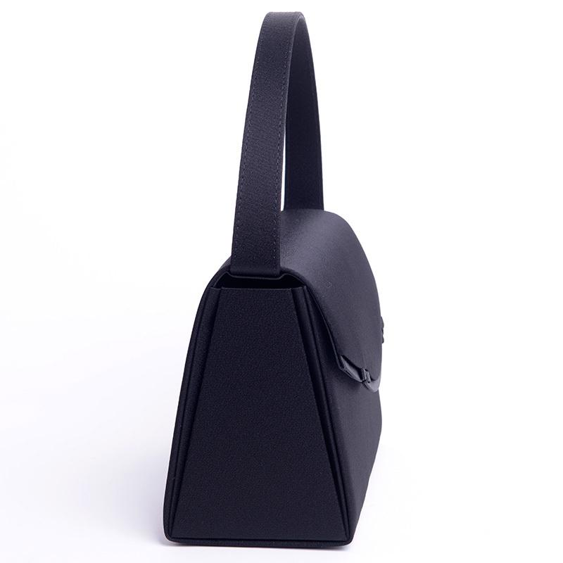 [アウローラ] ブラックフォーマルバッグ 日本製 ツインリボン はっ水 撥水 大きめ 黒 慶弔両用 弔事 葬儀 おしゃれ お葬式 お通夜 入学式 (A) aurora ブラック フォーマルバッグ 日本製 ツインリボン はっ水 撥水