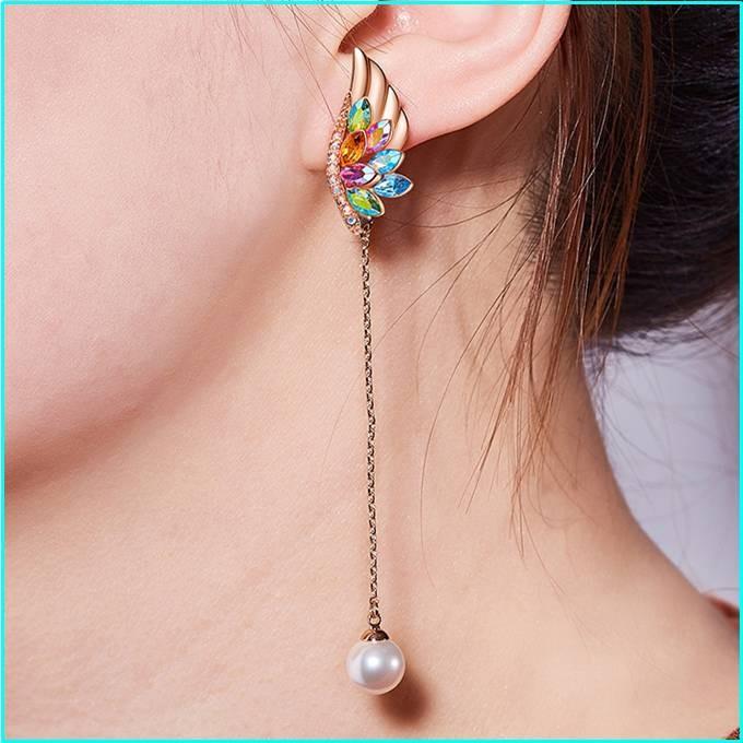 ピアス レディース スワロフスキー フェザーカラフル 羽根 18kローズゴールドメッキ スタッド かっこいい アシンメトリー 綺麗 個性的 おしゃれ 送料無料 Al0603 アクセサリー Aurora Oasis 通販 Yahoo ショッピング